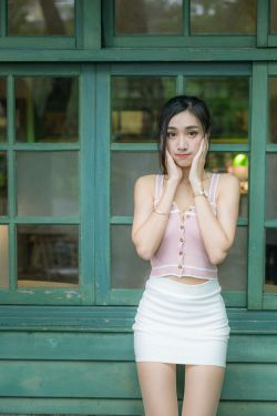 美女扒开屁股让男人桶gif动态图